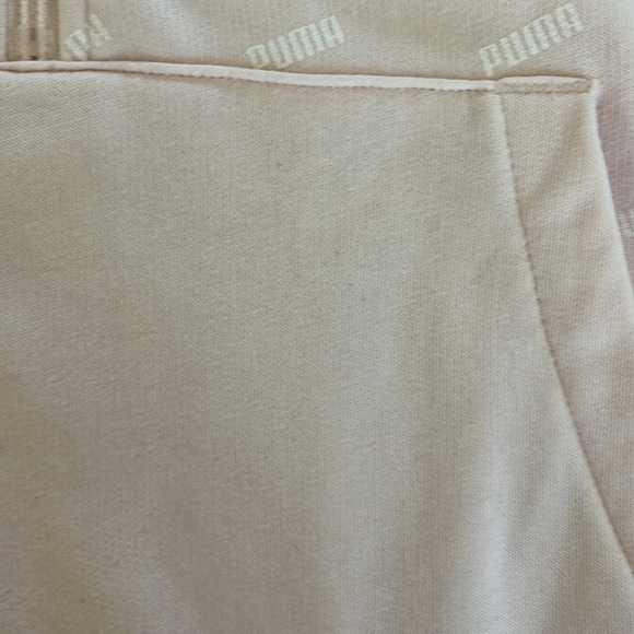 Puma half zip pull over sweatshirt. Women’s size large in powder pink. - Picture 7 of 7